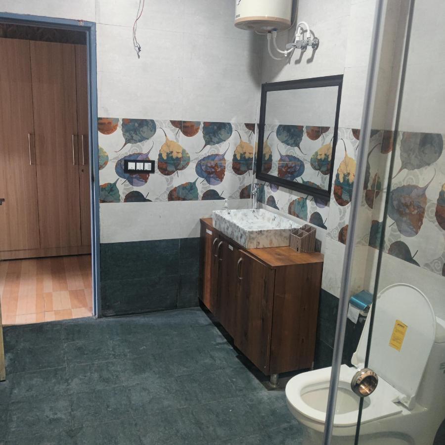 Hotel Pearl Residency Муктесвар Екстериор снимка